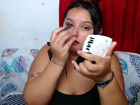 KeilyHall online show from 12/05/25, 03:38