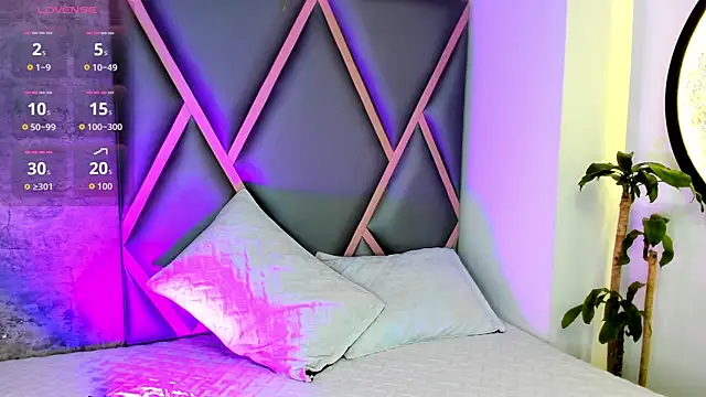 Miaa Rosse online show from 11/11/25, 12:11