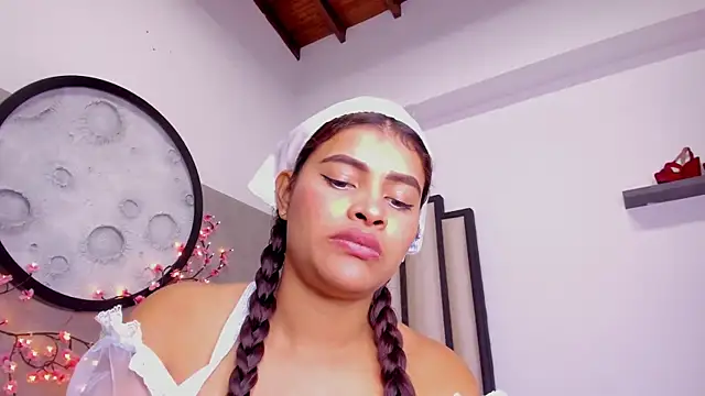 Miaa Rosse online show from 12/19/25, 12:51