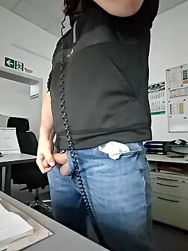 Snapshot of stunning_stallion chatting on 02/22/26, 03:24 stunning stallion online show from 02/22/26, 03:24