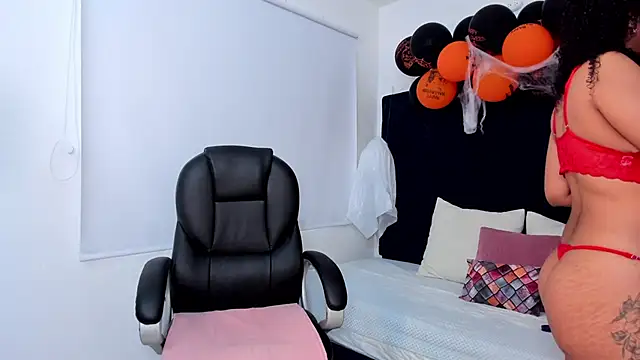 Snapshot of kate_lua chatting on 10/21/25, 12:15 kate lua online show from 10/21/25, 12:15