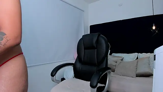 Snapshot of kate_lua chatting on 09/29/25, 12:44 kate lua online show from 09/29/25, 12:44