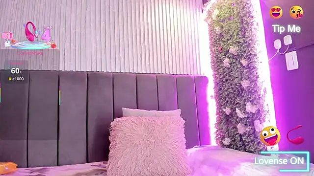 Skarlett hot  online show from 11/27/25, 08:42