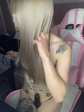 PrettyAshley  online show from 04/23/26, 07:15