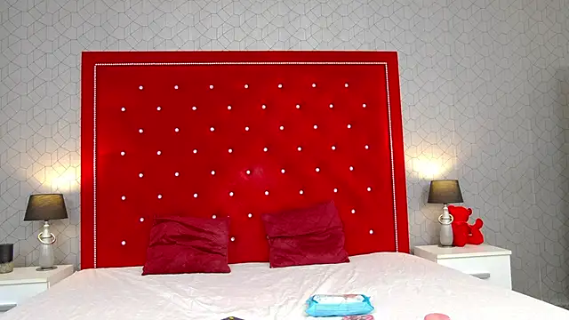 CherrySin online show from 02/04/26, 08:37