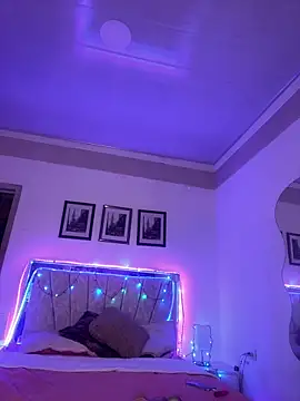 RedVelvet Dream online show from 12/17/25, 11:43