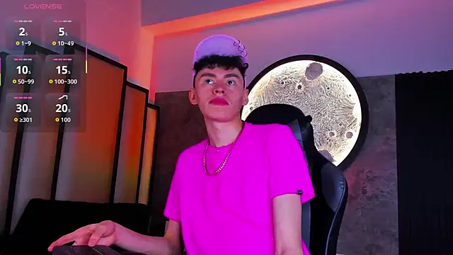 Snapshot of Deivid_oficial20 chatting on 10/31/25, 07:54 Deivid oficial20 online show from 10/31/25, 07:54