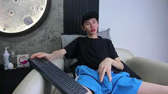 Snapshot of Deivid_oficial20 chatting on 09/10/25, 07:24 Deivid oficial20 online show from 09/10/25, 07:24