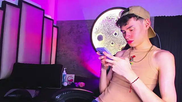 Snapshot of Deivid_oficial20 chatting on 10/30/25, 07:44 Deivid oficial20 online show from 10/30/25, 07:44