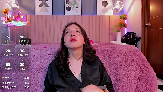 Nina Ford online show from 11/24/25, 07:30