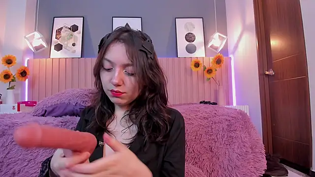 Nina Ford online show from 04/08/26, 03:08