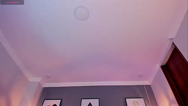 Nina Ford online show from 01/06/26, 03:32