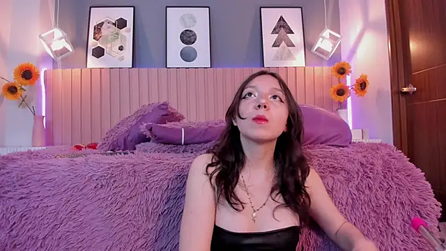 Nina Ford online show from 03/26/26, 03:27