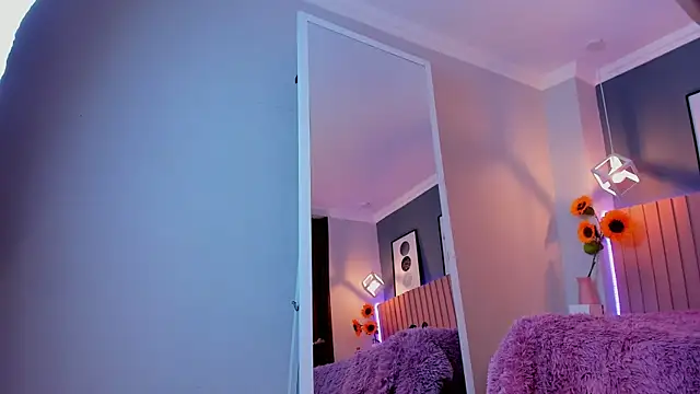 Nina Ford online show from 11/15/25, 02:59