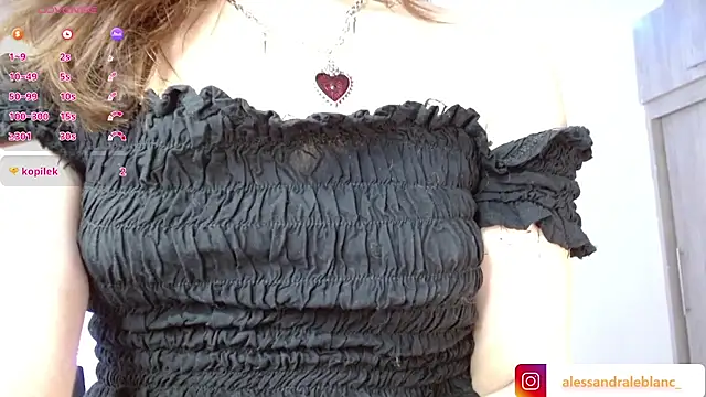 AlessandraLB online show from 09/12/25, 10:26