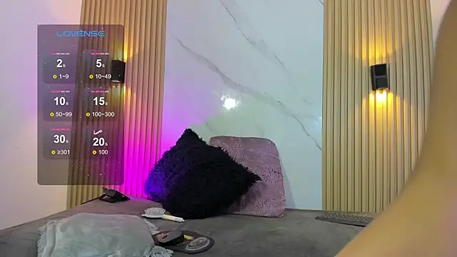 Snapshot of Valentinaliux_ chatting on 02/07/26, 11:18 Valentinaliux online show from 02/07/26, 11:18