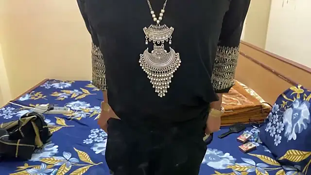 LuvLayla online show from 01/11/26, 08:05