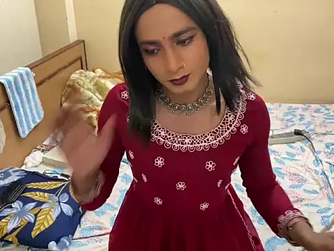 LuvLayla online show from 02/20/26, 08:00