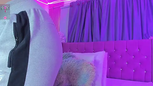 Nayla-Mouna online show from 03/23/26, 07:03