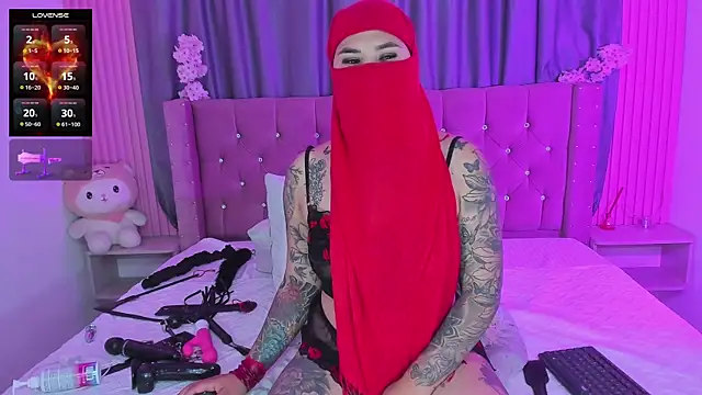 Nayla-Mouna online show from 02/21/26, 07:43