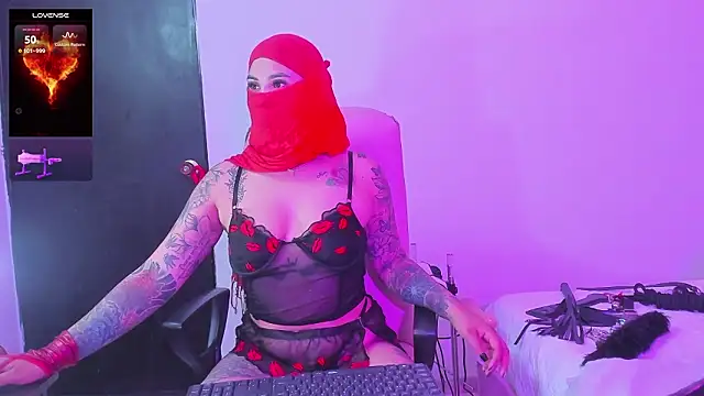 Nayla-Mouna online show from 02/20/26, 07:38