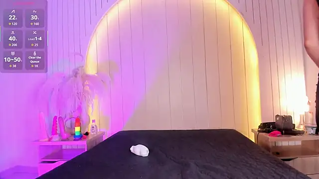 ALICESANDOVAL online show from 04/04/26, 11:39