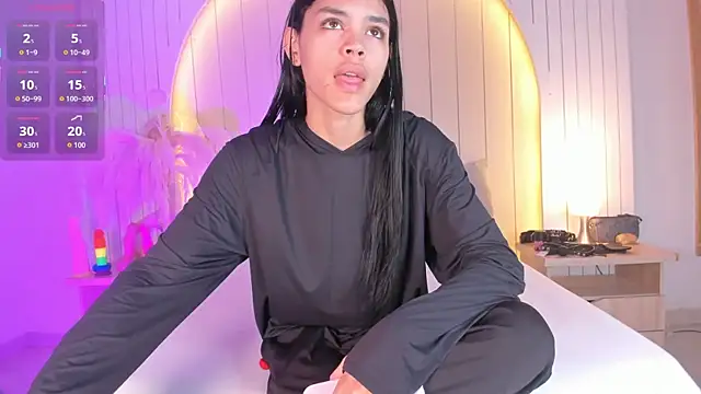 ALICESANDOVAL online show from 04/05/26, 11:28