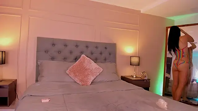 Snapshot of ALICESANDOVAL chatting on 09/24/25, 11:39 ALICESANDOVAL online show from 09/24/25, 11:39