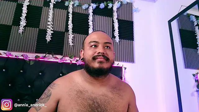  leda swan  online show from 03/16/26, 01:04