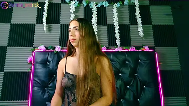  leda swan  online show from 02/06/26, 01:07