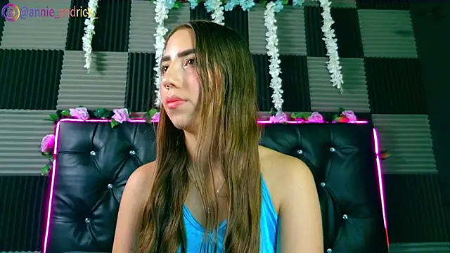  leda swan  online show from 02/03/26, 01:27