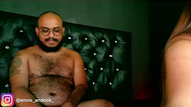  leda swan  online show from 12/20/25, 03:20