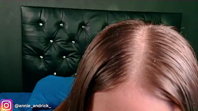  leda swan  online show from 01/06/26, 01:15