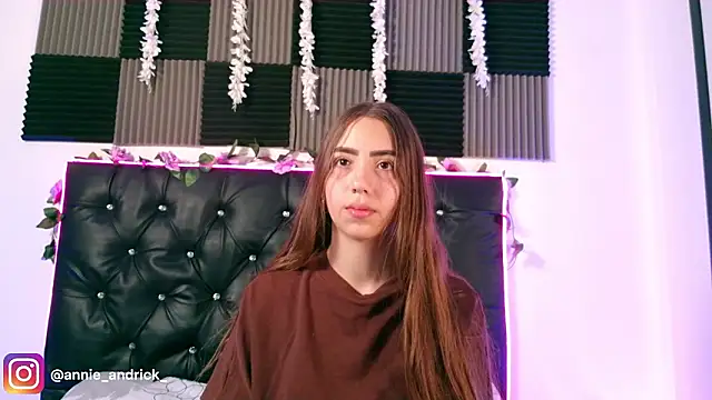  leda swan  online show from 03/14/26, 01:28