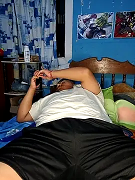 ramito1007 online show from 10/29/25, 04:22