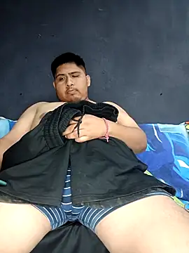 ramito1007 online show from 11/27/25, 04:24