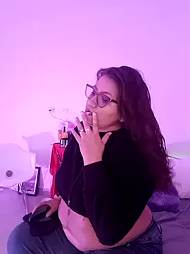 Vesper Vixen online show from 12/18/25, 05:50