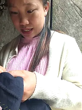 Snapshot of liu-liusexy chatting on 05/05/26, 03:09 liu-liusexy online show from 05/05/26, 03:09
