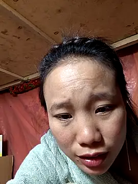 Snapshot of liu-liusexy chatting on 11/04/25, 02:43 liu-liusexy online show from 11/04/25, 02:43