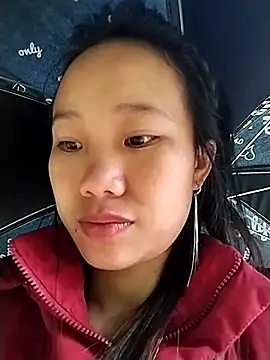 Snapshot of liu-liusexy chatting on 10/24/25, 02:21 liu-liusexy online show from 10/24/25, 02:21