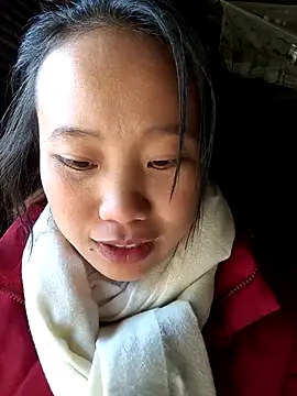 Snapshot of liu-liusexy chatting on 11/24/25, 03:50 liu-liusexy online show from 11/24/25, 03:50