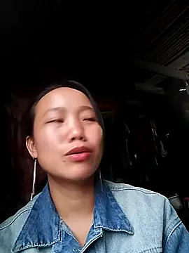 Snapshot of liu-liusexy chatting on 10/16/25, 01:58 liu-liusexy online show from 10/16/25, 01:58