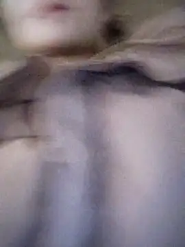 omiu-baby online show from 12/17/25, 01:43