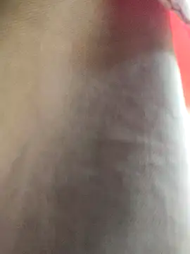 Snapshot of omiu-baby chatting on 02/07/26, 01:24 omiu-baby online show from 02/07/26, 01:24