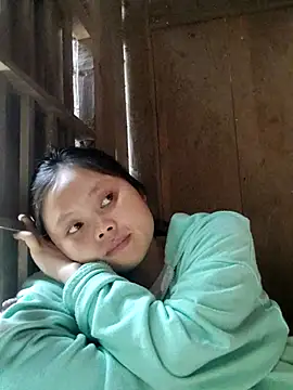 Snapshot of omiu-baby chatting on 02/17/26, 03:37 omiu-baby online show from 02/17/26, 03:37