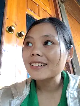 omiu-baby online show from 10/29/25, 12:53