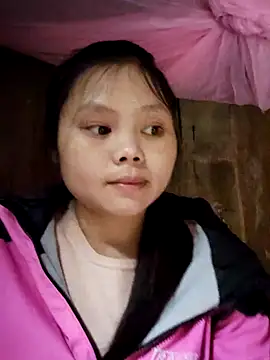 Snapshot of omiu-baby chatting on 02/13/26, 12:43 omiu-baby online show from 02/13/26, 12:43