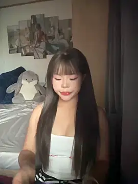 SarahBeii online show from 10/14/25, 02:56