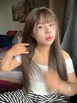 SarahBeii online show from 10/07/25, 04:02