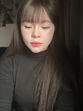 SarahBeii online show from 12/16/25, 05:33